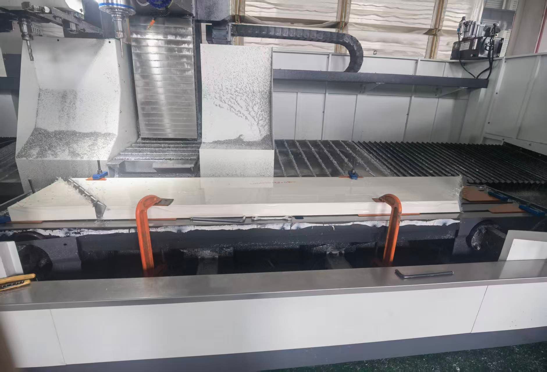 aluminum profile CNC cutting and drilling