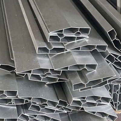 Shengxin Factory’s aluminum feather edge production