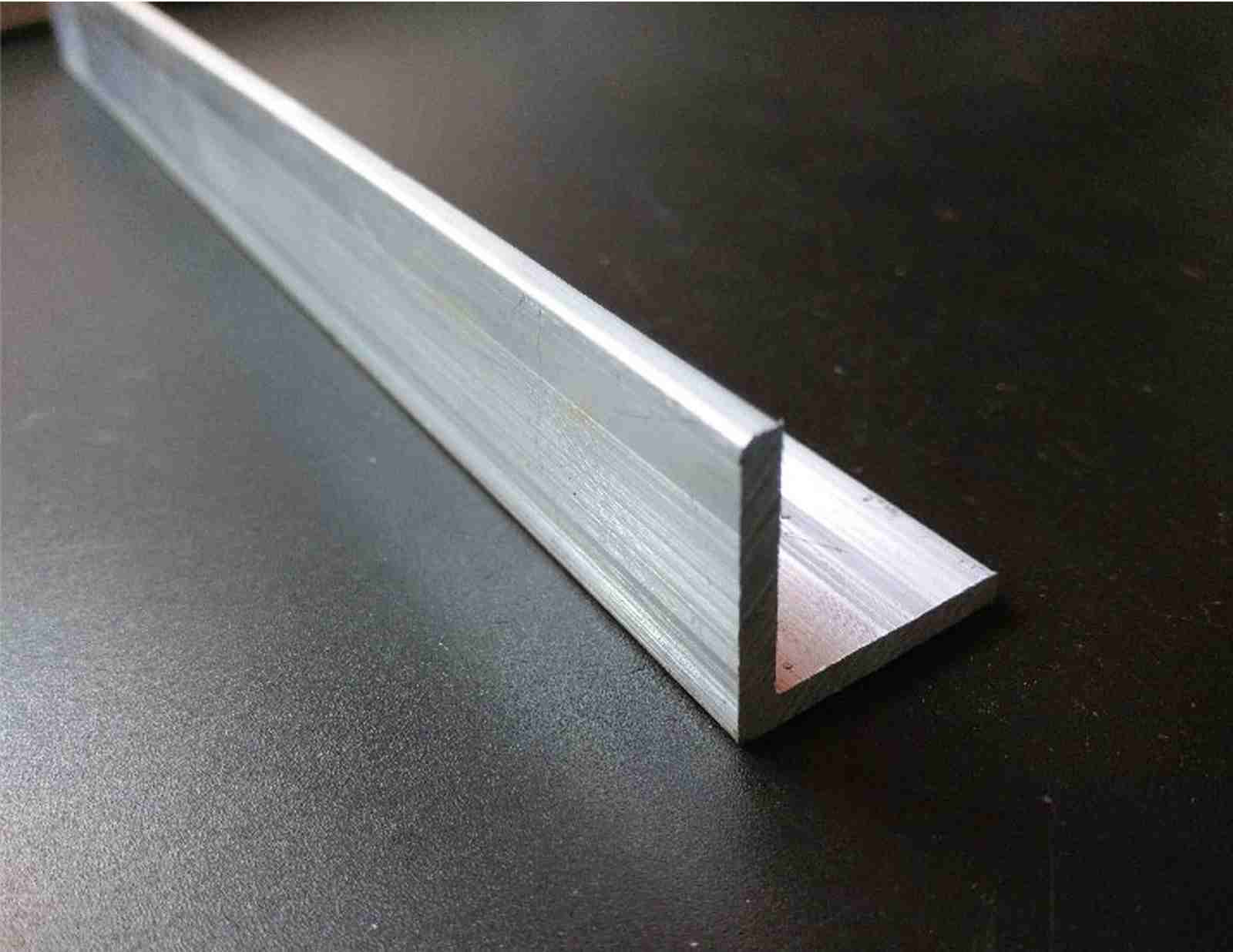Aluminium L profile dimension drawing showing leg lengths, wall thickness and 90-degree angle specifications Aluminium L profile dimension drawing showing leg lengths, wall thickness and 90-degree angle specifications