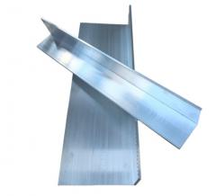 Equal leg aluminium angle profile extrusion with smooth mill finish for structural and framing applications